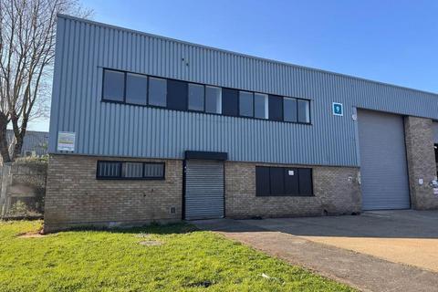 Warehouse to rent, Hythe Rd London NW10 6RJ