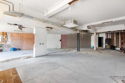 Retail property (high street) to rent, 29-31 Bridge St Pinner HA5 3HR