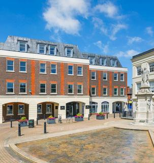 Office to rent, Market Sq Staines TW18 4RH