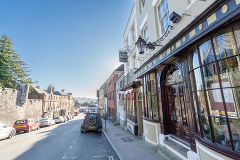 Hospitality to rent, 65 High St Arundel BN18 9AJ