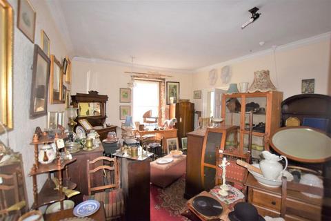 Retail property (high street) for sale, 7-8 West St Alford LN13 9DG