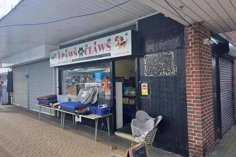 Retail property (high street) to rent, 42 Market Sq Oldham OL2 5QD
