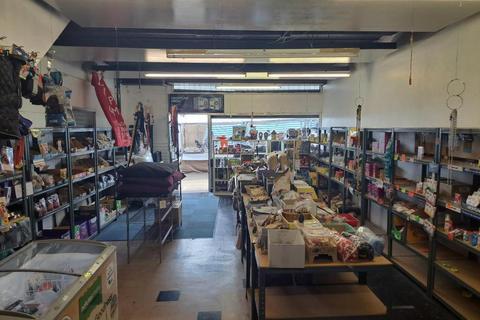 Retail property (high street) to rent, 42 Market Sq Oldham OL2 5QD
