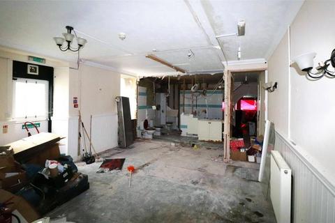 Pub for sale, 18 South St Torrington EX38 8AA
