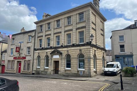 Retail property (high street) to rent, 5 High St Shepton Mallet BA4 5AB