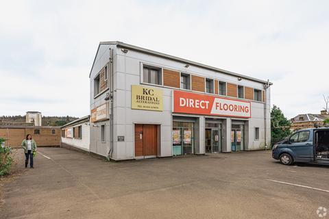 Retail property (high street) to rent, 11 Dundee Ct Falkirk FK1 1PW