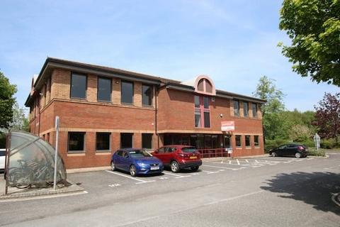 Office to rent, Stinsford Rd Poole BH17 0NF