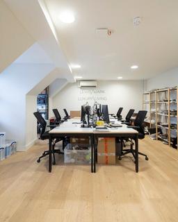 Office to rent, 9 Warwick Ct London WC1R 5DJ