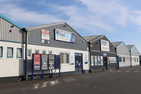 Warehouse to rent, Third Ave Kingswinford DY6 7UG