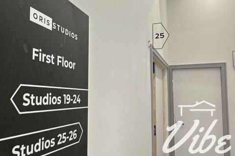 Industrial unit to rent, 26 Grosvenor way London E5 9UQ