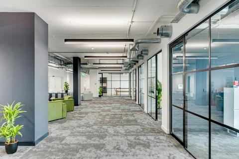 Office to rent, 21 Evesham St London W11 4AJ