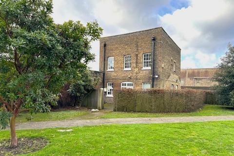 Office to rent, London Rd Brentford TW8 8JF