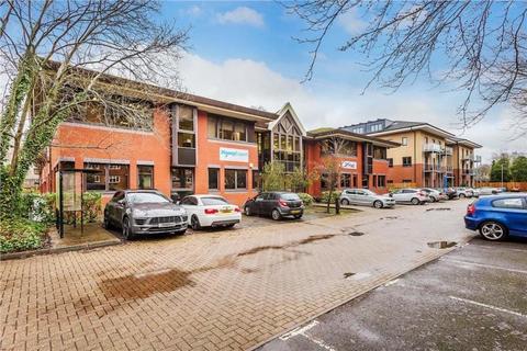 Office to rent, Catteshall Ln Godalming GU7 1XE
