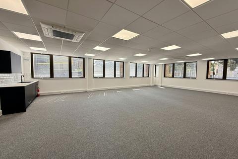 Office to rent, 2 Poole Rd Bournemouth BH2 5QY