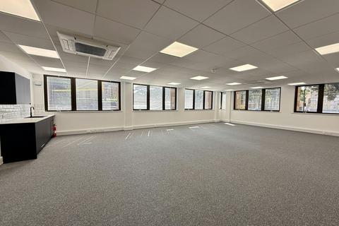 Office to rent, 2 Poole Rd Bournemouth BH2 5QY