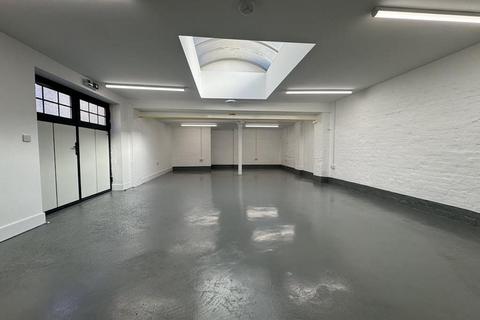 Office to rent, 316 King St London W6 0RR