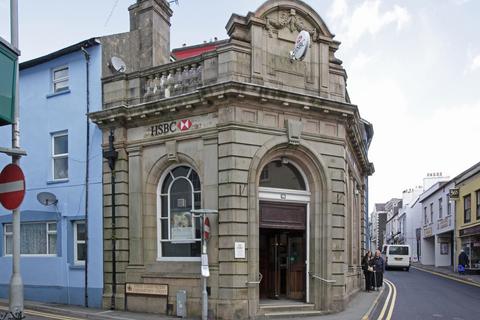 Retail property (high street) for sale, 76 Rhosmaen St Llandeilo SA19 6ER