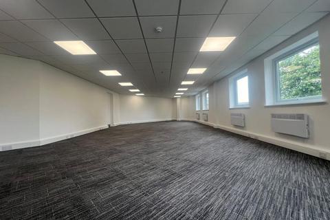 Warehouse to rent, Ashburton Rd W Manchester M17 1RW