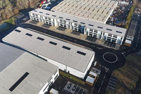Distribution warehouse to rent, London Rd Send GU23 7LN
