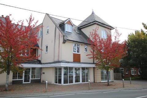 Retail property (high street) to rent, 206 Station Rd West Moors BH22 0JD