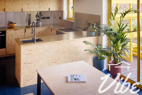 Warehouse to rent, 1-25 Overbury Rd London N15 6RH