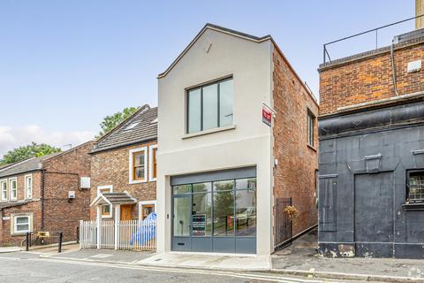 Office to rent, 2 Munden St London W14 0RH