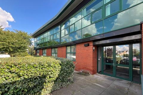 Warehouse to rent, Quayside Industrial Estate Maldon CM9 5FA