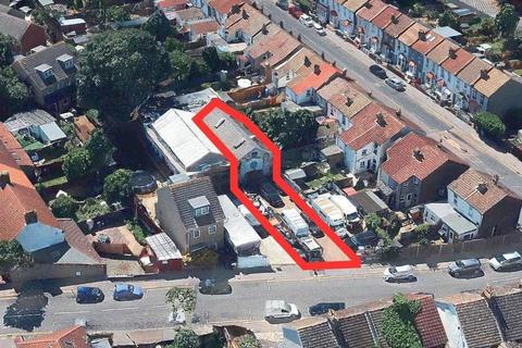 8 Bert Road, Thornton Heath, CR7 7NW