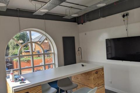 Office for sale, Crosby Way Farnham GU9 7XX