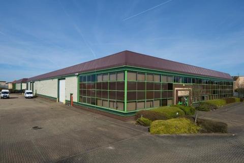 Warehouse to rent, 552 Fairlie Rd Slough SL1 4PY