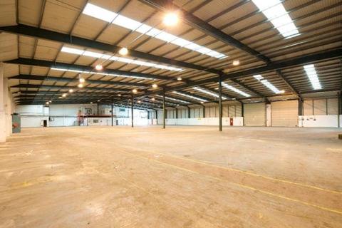 Warehouse to rent, 552 Fairlie Rd Slough SL1 4PY