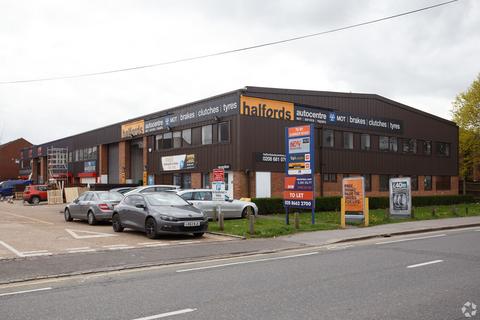 Warehouse to rent, 77-81 Sumner Rd Croydon CR0 3LN