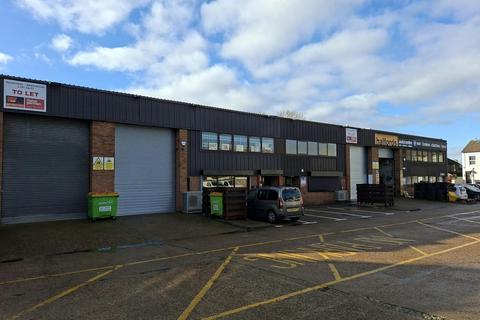 Warehouse to rent, 77-81 Sumner Rd Croydon CR0 3LN