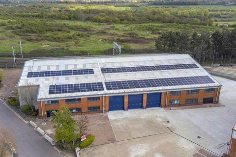 Warehouse to rent, Old Parkbury Ln St Albans AL2 2DB