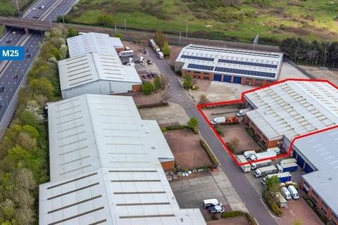 Warehouse to rent, Old Parkbury Ln St Albans AL2 2DB