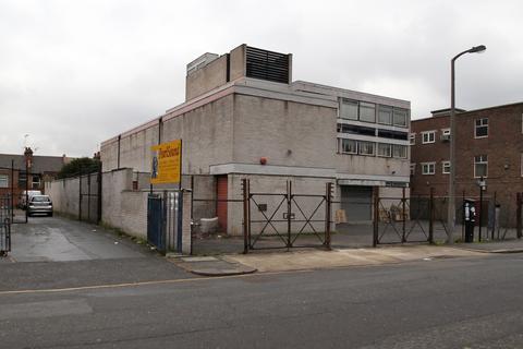 Warehouse to rent, Vale Rd London N4 1QB
