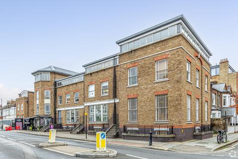 Office to rent, 189 Munster Rd London SW6 6AW