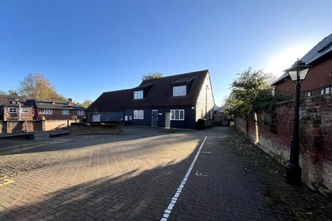 Office to rent, Bradford St Braintree CM7 9AT
