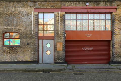 Industrial unit to rent, 5 Conlan St London W10 5AP