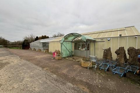 Land to rent, Bedford Rd Newport Pagnell MK16 9NQ