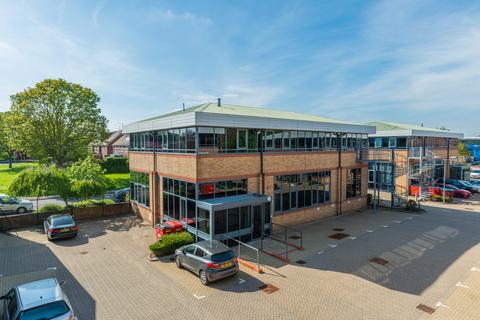 Office to rent, Beaconsfield Rd Hatfield AL10 8RS