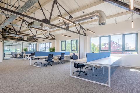 Office to rent, Beaconsfield Rd Hatfield AL10 8RS
