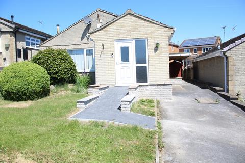 2 bedroom detached bungalow for sale, Iona Close, Tibshelf, Derbyshire. DE55 5PN