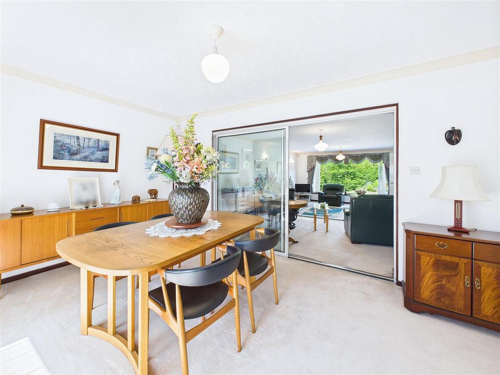 CAM04366 G0-PR0090-STILL007.jpg