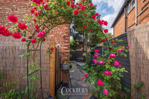 9 Churchbury Road, London, SE9 5HU