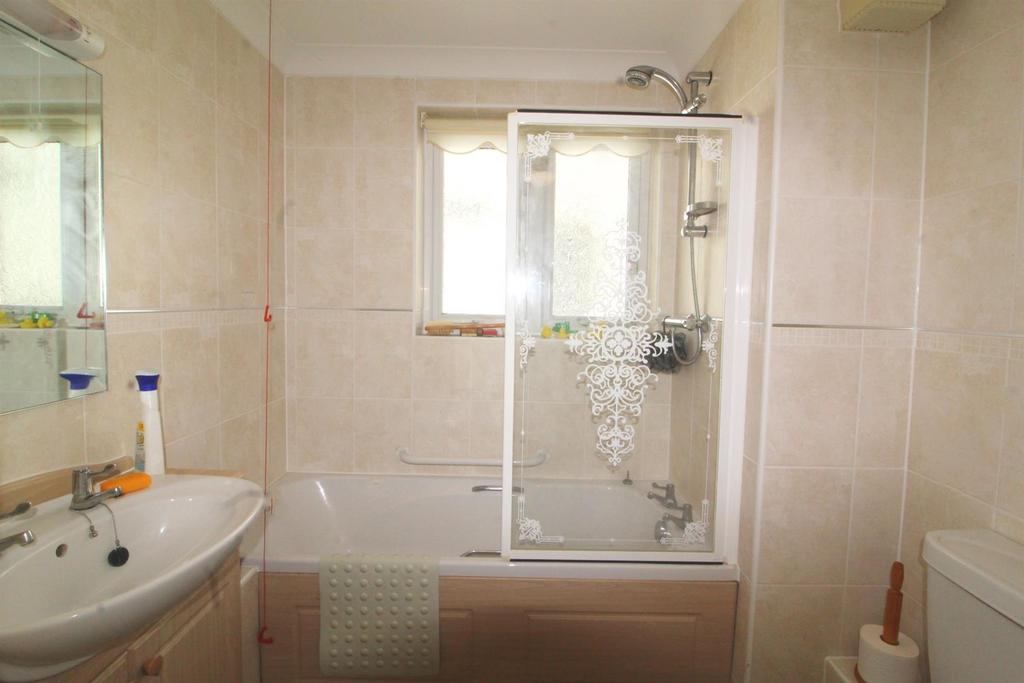 E Bathroom.jpg