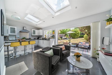 46 Norton Avenue, Surbiton, KT5 9DY