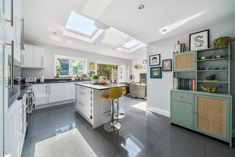 46 Norton Avenue, Surbiton, KT5 9DY