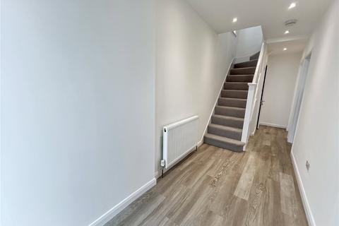 28 Ridgeway West, Sidcup, DA15 8SD