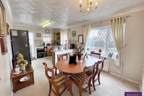 3 bedroom semi-detached house for sale, Pearson Crescent, Wombwell, Barnsley